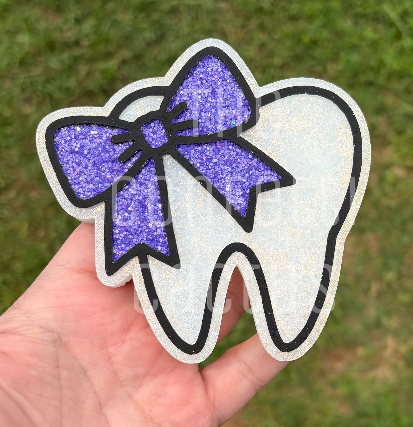 Tooth with a Bow