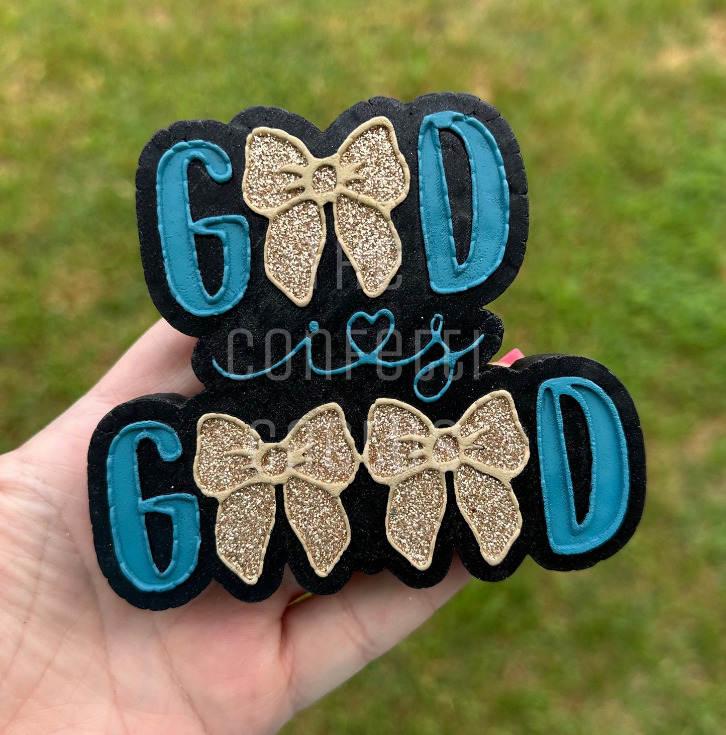 God is Good w/Bows
