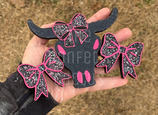 Bull Skull With Bows Set