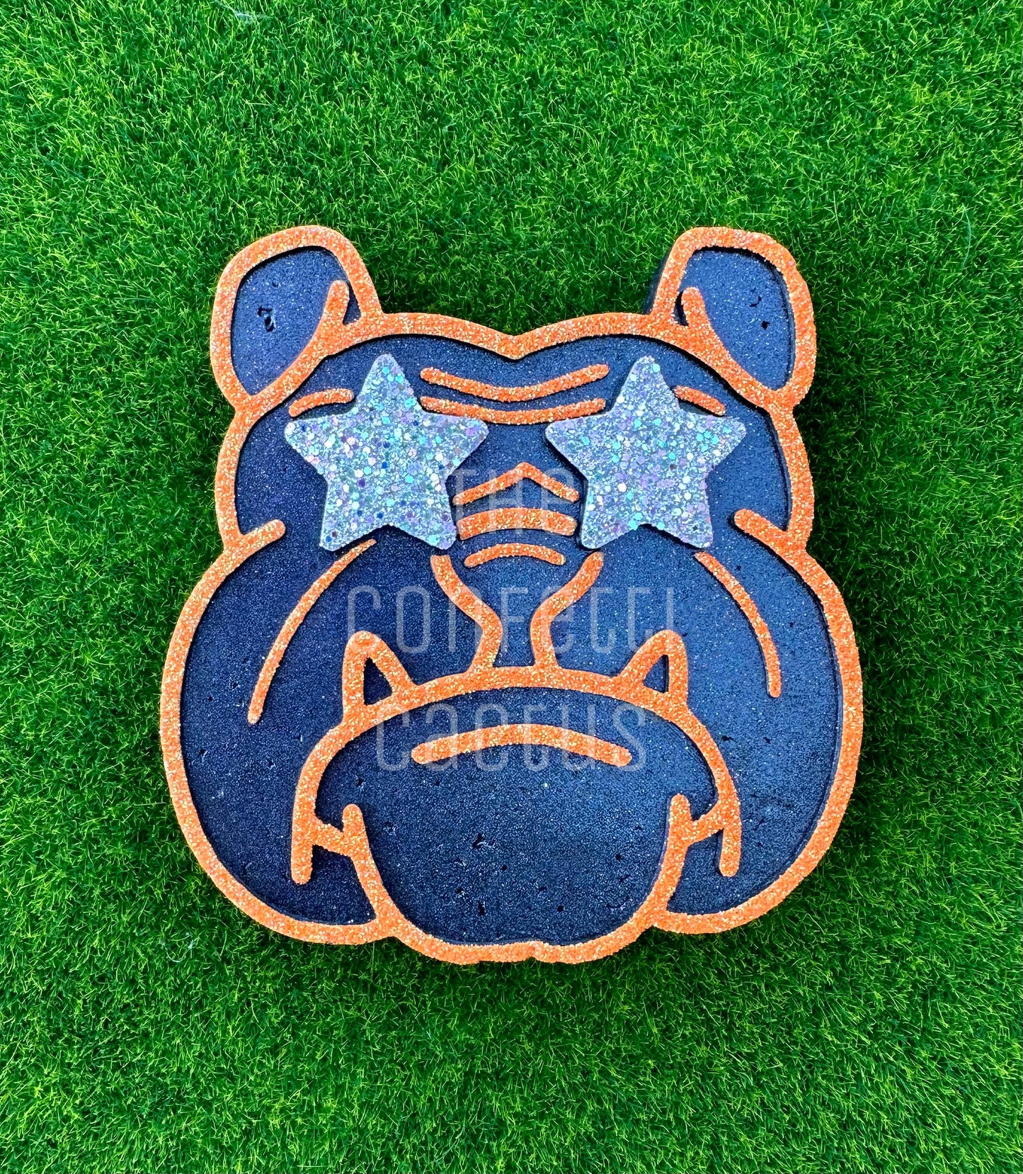 Bulldog w/Star Eyes