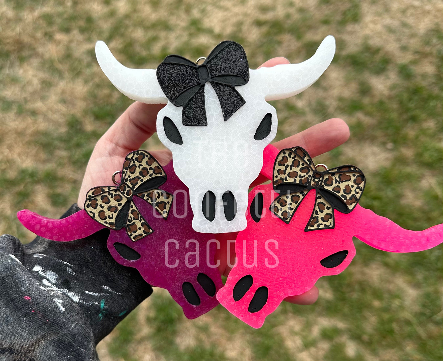 Skull w/Bow